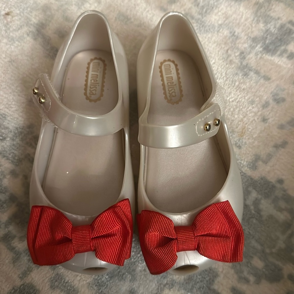Mini Melissa red and pearl color